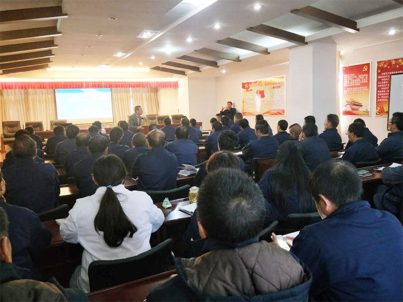 昆明市、安寧市安監(jiān)部門及協(xié)會(huì)特邀賽為高寶良老師參加安全交流講座