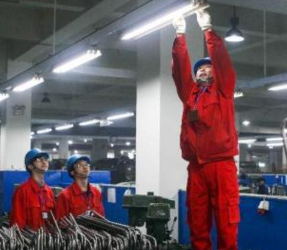 安全工作為供電企業(yè)保駕護(hù)航