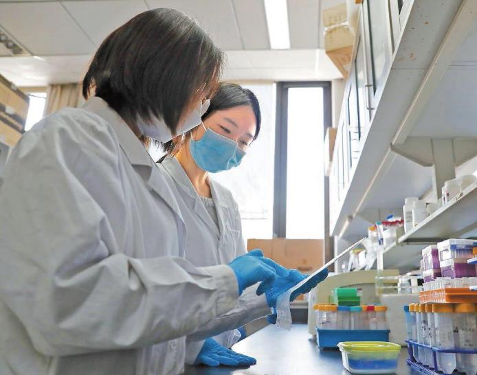 HSE管理模式在高校實(shí)驗(yàn)實(shí)訓(xùn)室管理中的應(yīng)用淺析 HSE管理模式在高校實(shí)驗(yàn)實(shí)訓(xùn)室管理中的應(yīng)用淺析